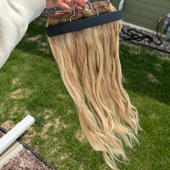 Cashmere Hair Sunset Blonde 18” Clip In Extensions - Picture 6 of 7